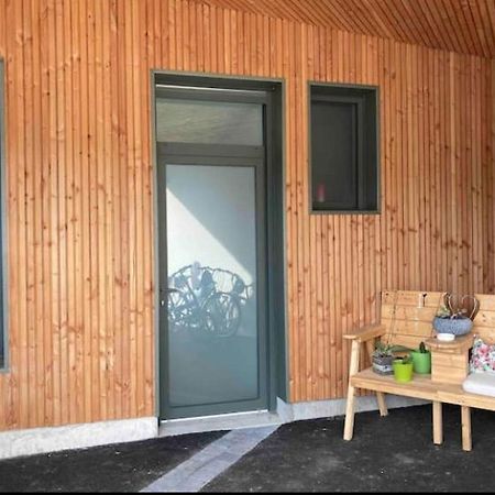 Chambre Avec Salle De Bains Privative Hermonville Exterior foto